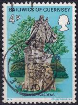 1975, Guernsey, 0122, Exil Victora Huga na Guernsey: Socha Victora Huga ⊙ 