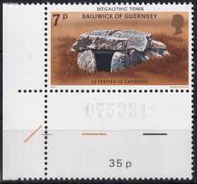 1977, Guernsey, 0150KDčp, Prehistorické památky: Megalitský hrob, St. Saviour  ✶✶ o L